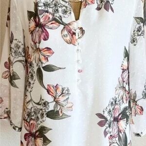 White House Black Market white pink lavender floral dogwood Spring Easter Blouse